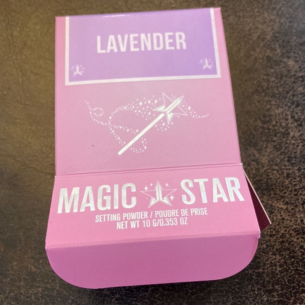 Jeffree Star Magic Star Setting Powder Lavender(SOLD) & Translucent - Picture 6 of 10